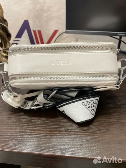 Сумка guess кроссбоди