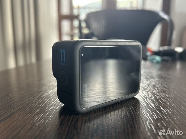 Go pro hero 11 black и крепления, штатив + sd256gb