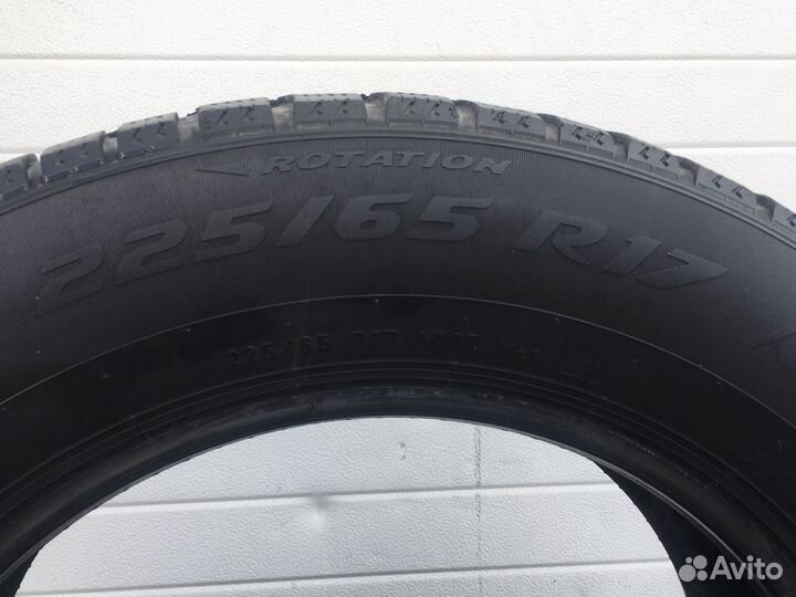 Pirelli Ice Zero 225/65 R17
