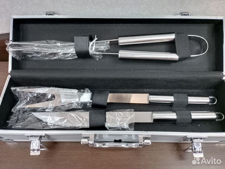 Набор для барбекю в подарочном кейсе