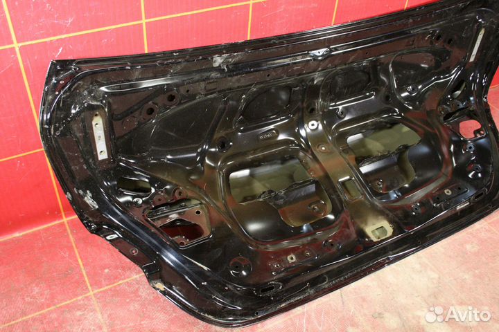 Крышка багажника Toyota Camry