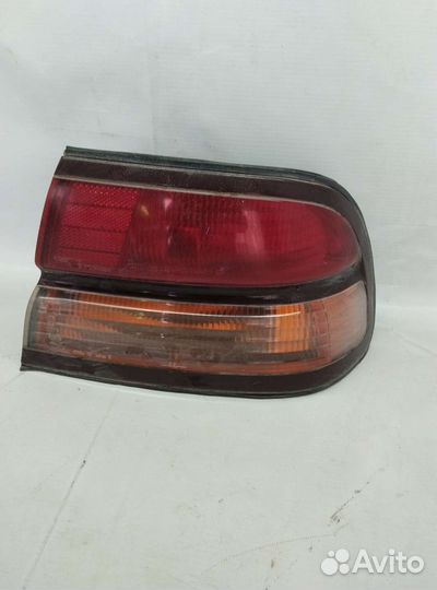 Фонарь правый Nissan Cefiro A32