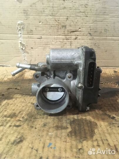 Заслонка дроссельная Mitsubishi Lancer