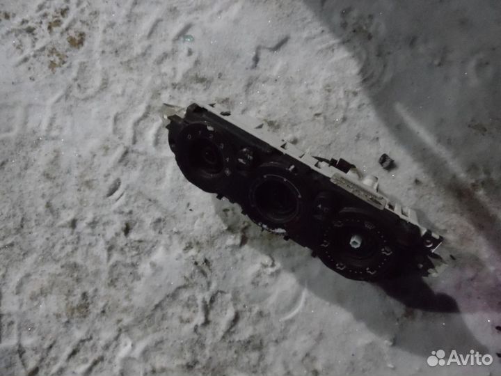 Блок управления печкой Ford Focus 2