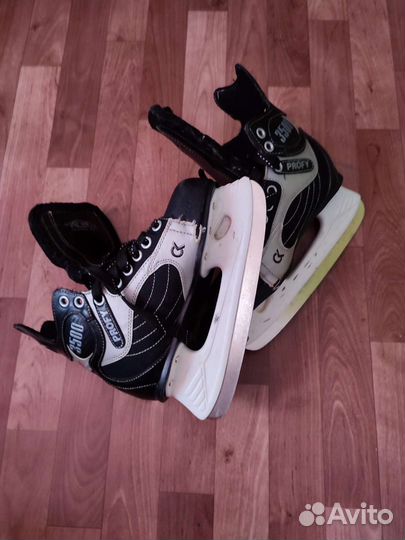 Коньки хоккейные, 36 размер