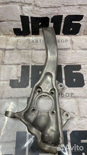 Кулак повортный передний правый Bmw X5 E70 N55B30