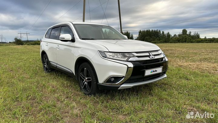 Mitsubishi Outlander 2.0 CVT, 2015, 141 000 км