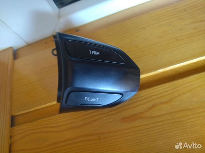 Кнопка руля Киа Рио Х-Лайн