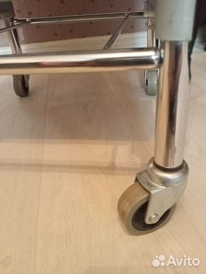 Тележка парикмахерская