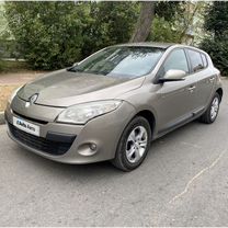 Renault Megane 1.6 AT, 2012, 250 000 км, с пробегом, цена 590 000 руб.