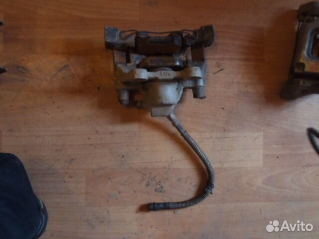 Суппорт задний GLK-Class X204 A2044231181