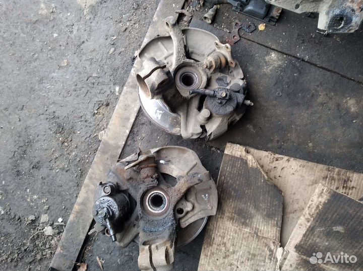 Поворотные кулаки на шкода октавия А4 2003г