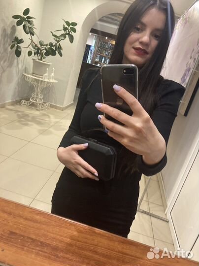 Платье, клатч в подарок