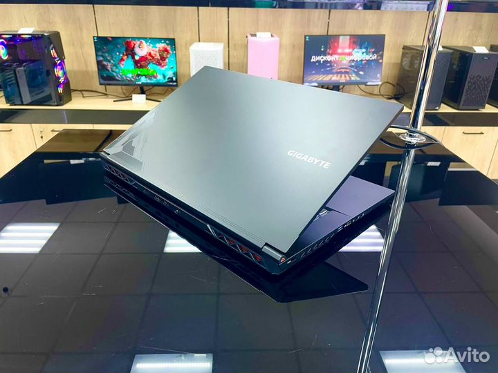 Gigabyte/i5-12gen/DDR5-16Gb/SSD-512/RTX 4050 6Gb