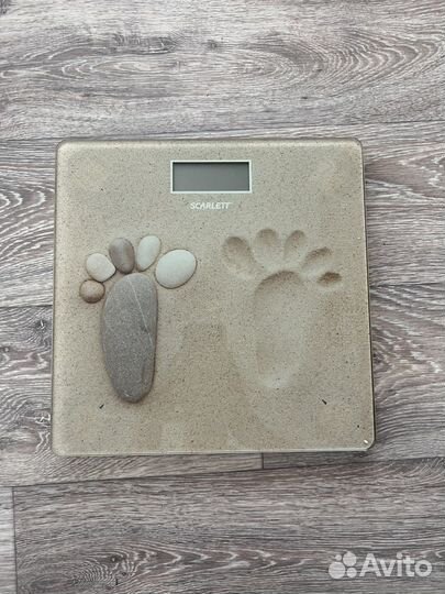 Весы напольные Scarlett