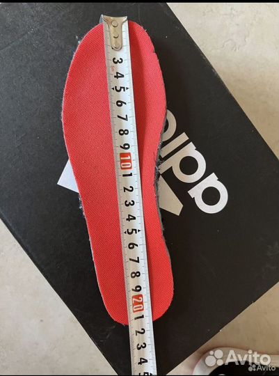 Кроссовки adidas