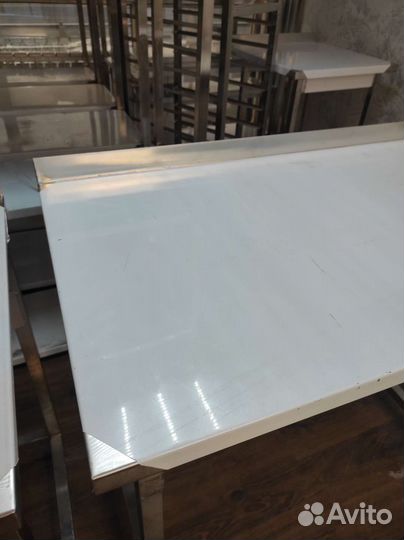 Стол для кафе, столовой, ресторана