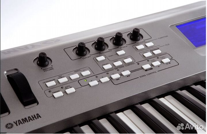 Синтезатор Yamaha MM6