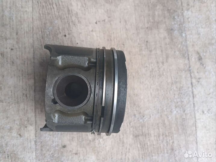 Поршень SsangYong Rexton D27DT