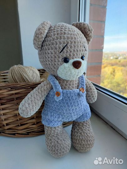 Плюшевый мишка вязаный тедди