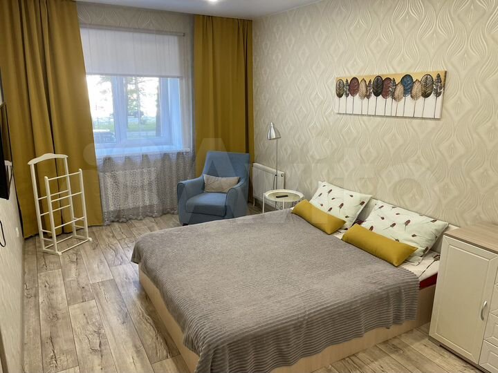 2-к. квартира, 56 м², 1/18 эт.