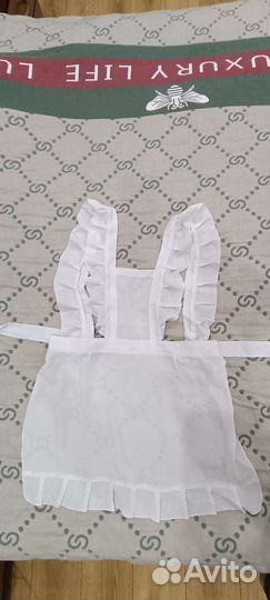 Белый школьный фартук