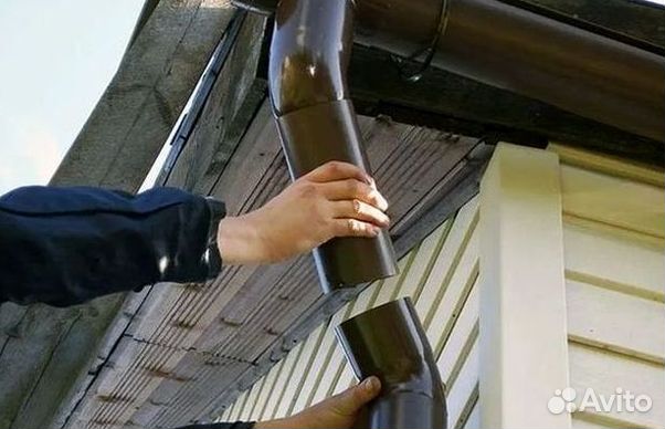 Водосток E17