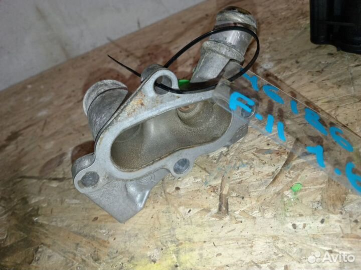 Фланец системы охлаждения Ford Focus 2 1.6 бензин