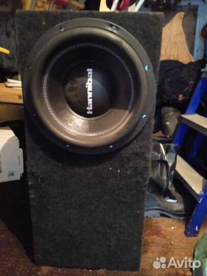 Сабвуфер с усилителем