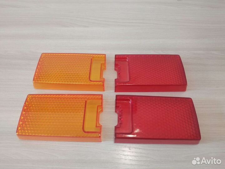 Стекла фонарей ваз 21011, 21013 новые