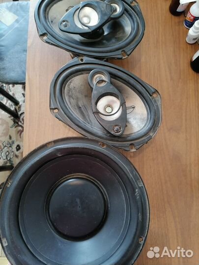 Акустические колонки в автомобили