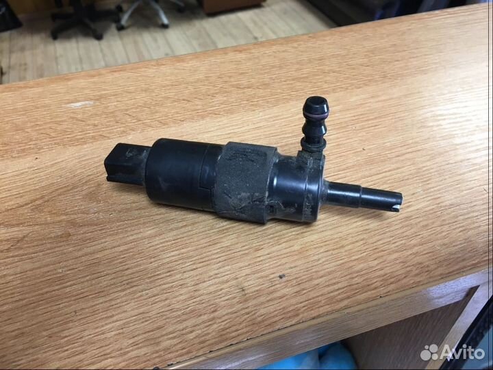 Насос омывателя фар 3B7955681 ауди фольксваген