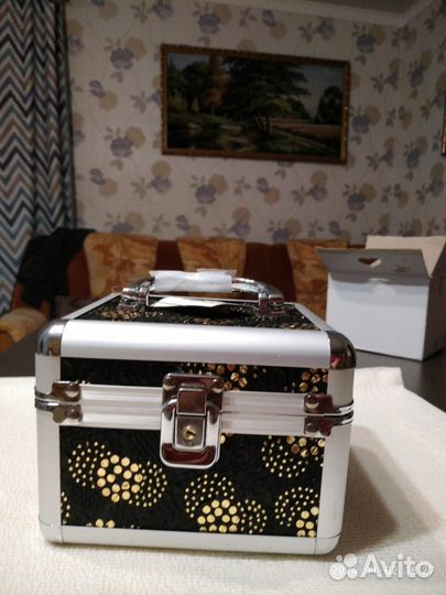 Шкатулка для драгоценностей