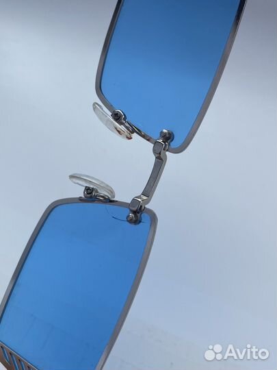 Солнцезащитные очки женские брендовые