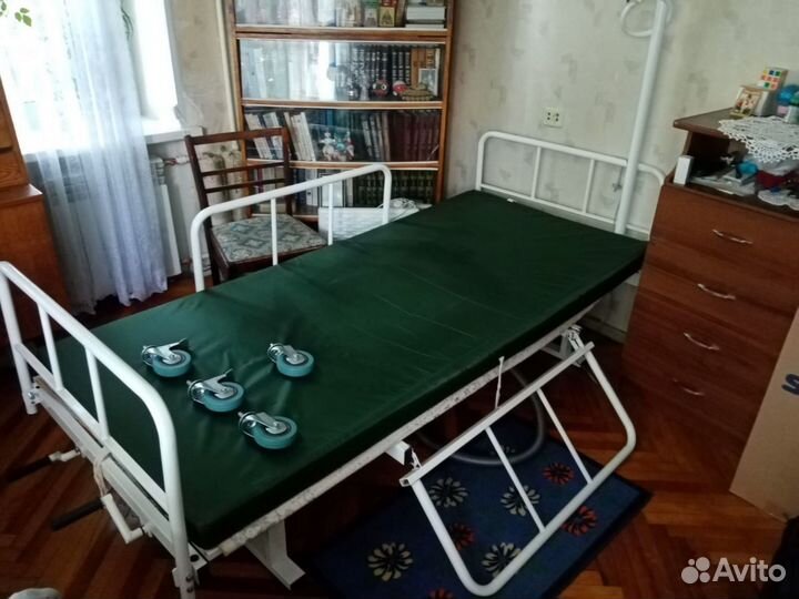 Медицинская кровать для лежачих больных бу