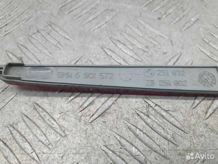 Отражатель в бампер задний правый Bmw X5 E53 N62