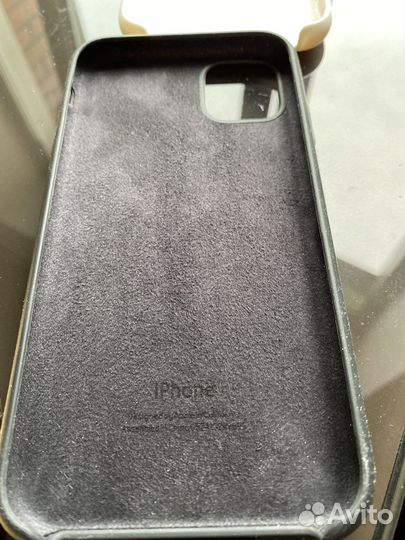 Чехол на iPhone 11