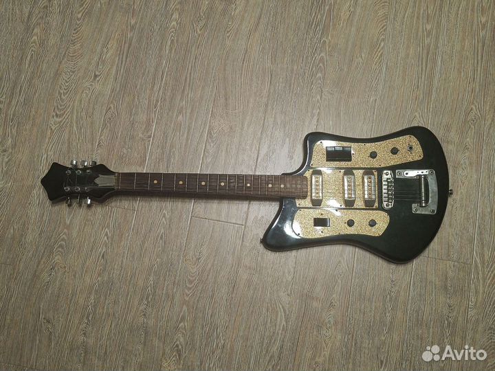 Электрогитара