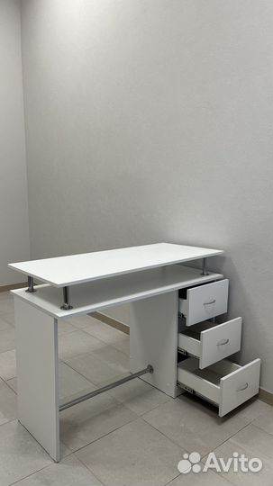 Стол/маникюрный стол