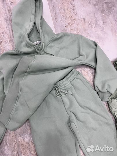 Спортивный костюм женский на флисе новый