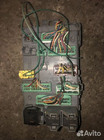 Блок предохранителей салона Acura MDX YD1