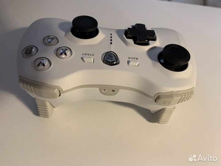 Геймпад проводной MSI Force GC20 v2