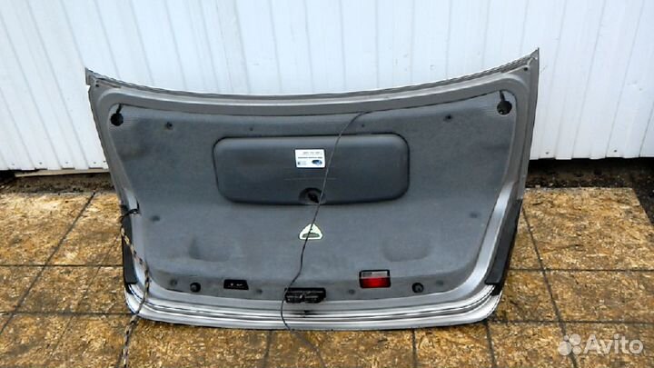 Крышка багажника BMW 7-Series