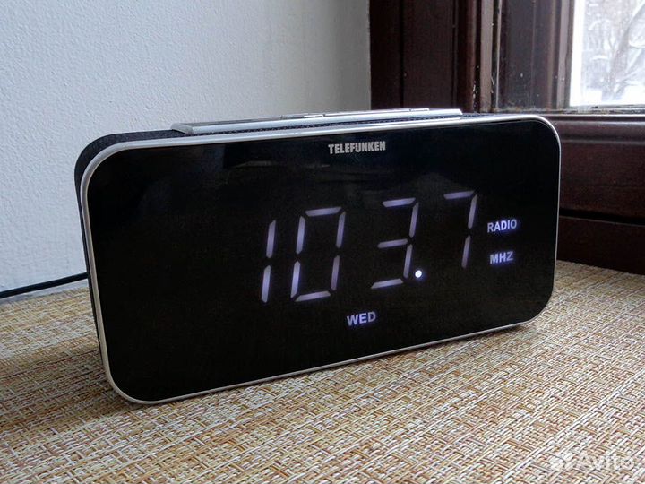 Радиочасы telefunken TF-1503U