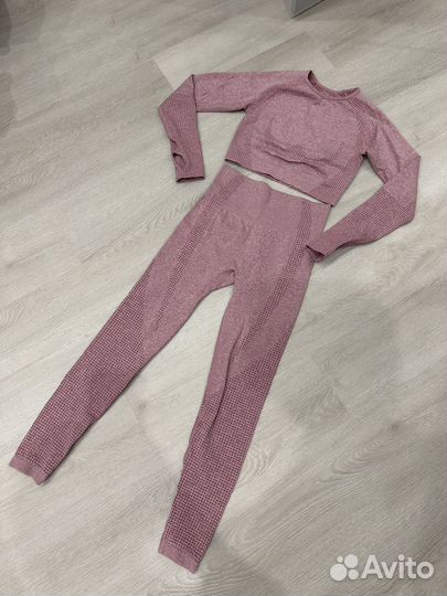 Костюм для фитнеса