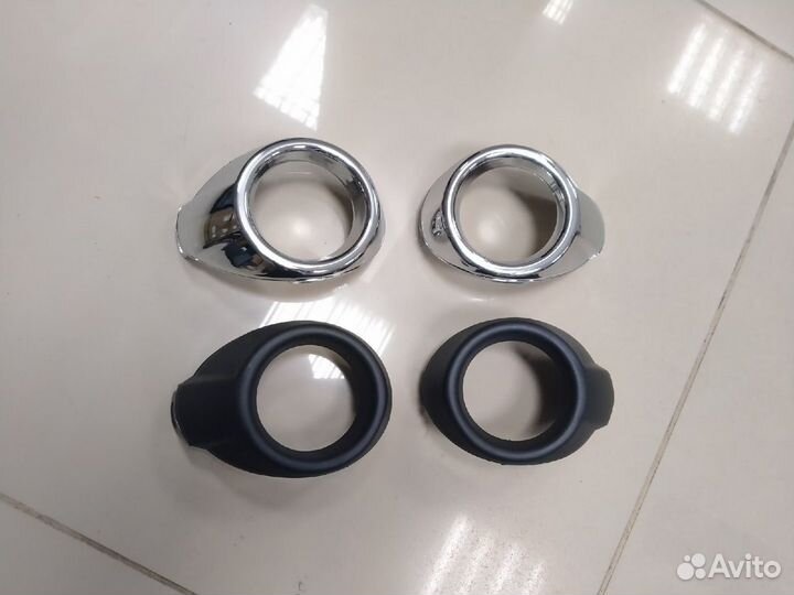 Окантовка противотуманных фар Ford Focus 3