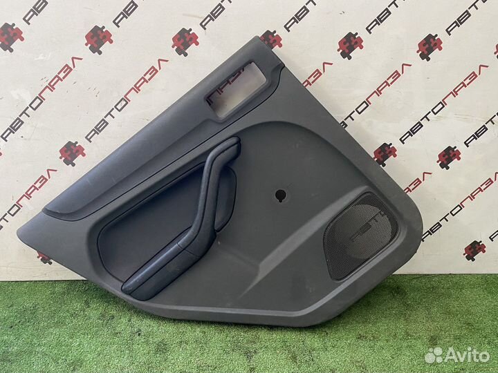 Обшивка задней левой двери Ford Focus 2