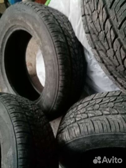 Kumho 722 215/65 R32
