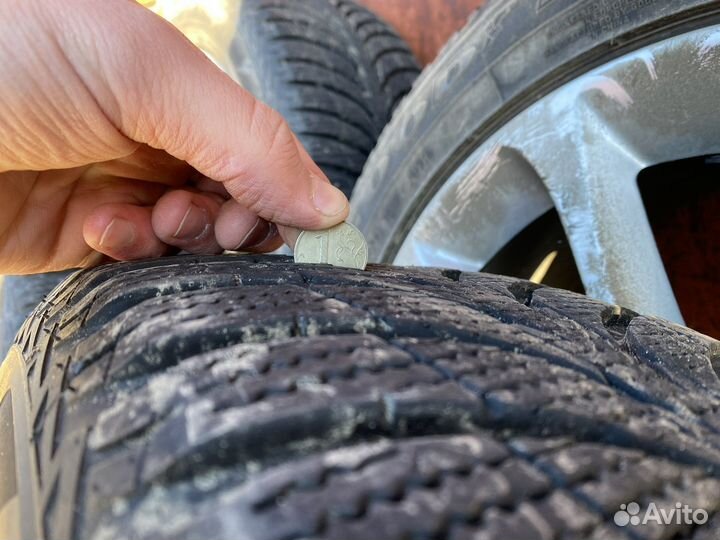 Продам комплект колес в сборе 205/55/16 goodyear