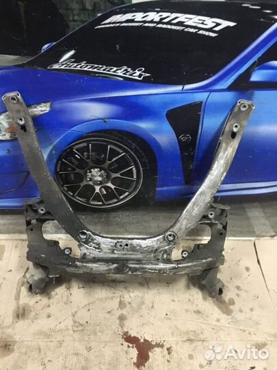 Подрамник двигателя BMW 5 E60